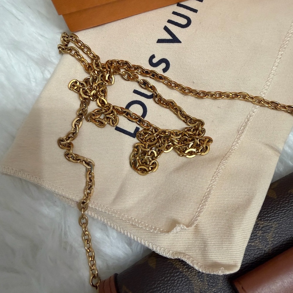 LOUIS VUITTON MONOGRAM DAUPHINE WALLET ON CHAIN BAG - Picture 7 of 14